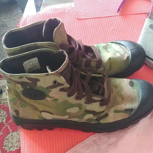 Palladium Other - Palladium Combat Camo Boots